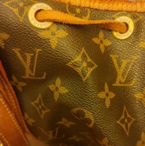 Authentic Louis Vuitton Shoulder Bag